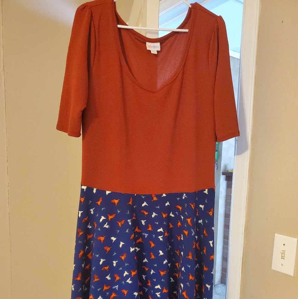 Pretty dress!